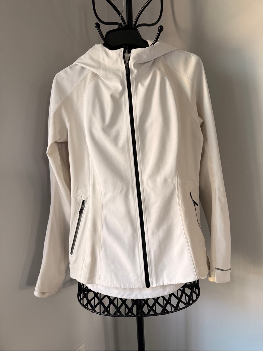 Lululemon Cross Chill Jacket size 8